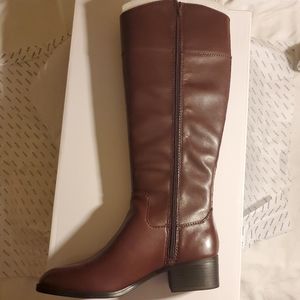 Women's riding boots